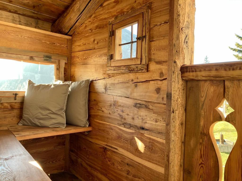 La Placette - Albergo Diffuso E Trattoria Usseaux ภายนอก รูปภาพ