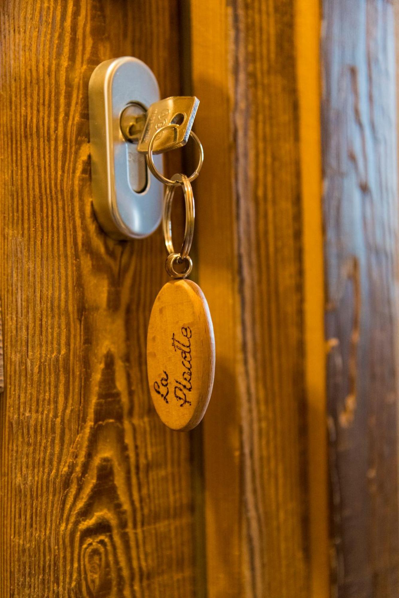 La Placette - Albergo Diffuso E Trattoria Usseaux ภายนอก รูปภาพ