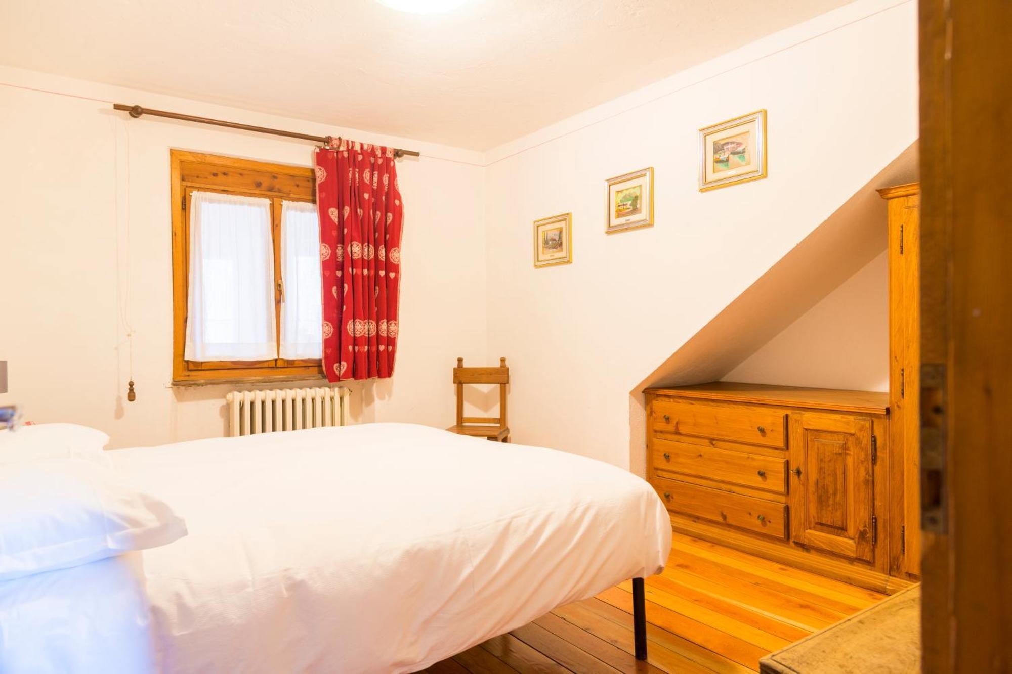 La Placette - Albergo Diffuso E Trattoria Usseaux ภายนอก รูปภาพ