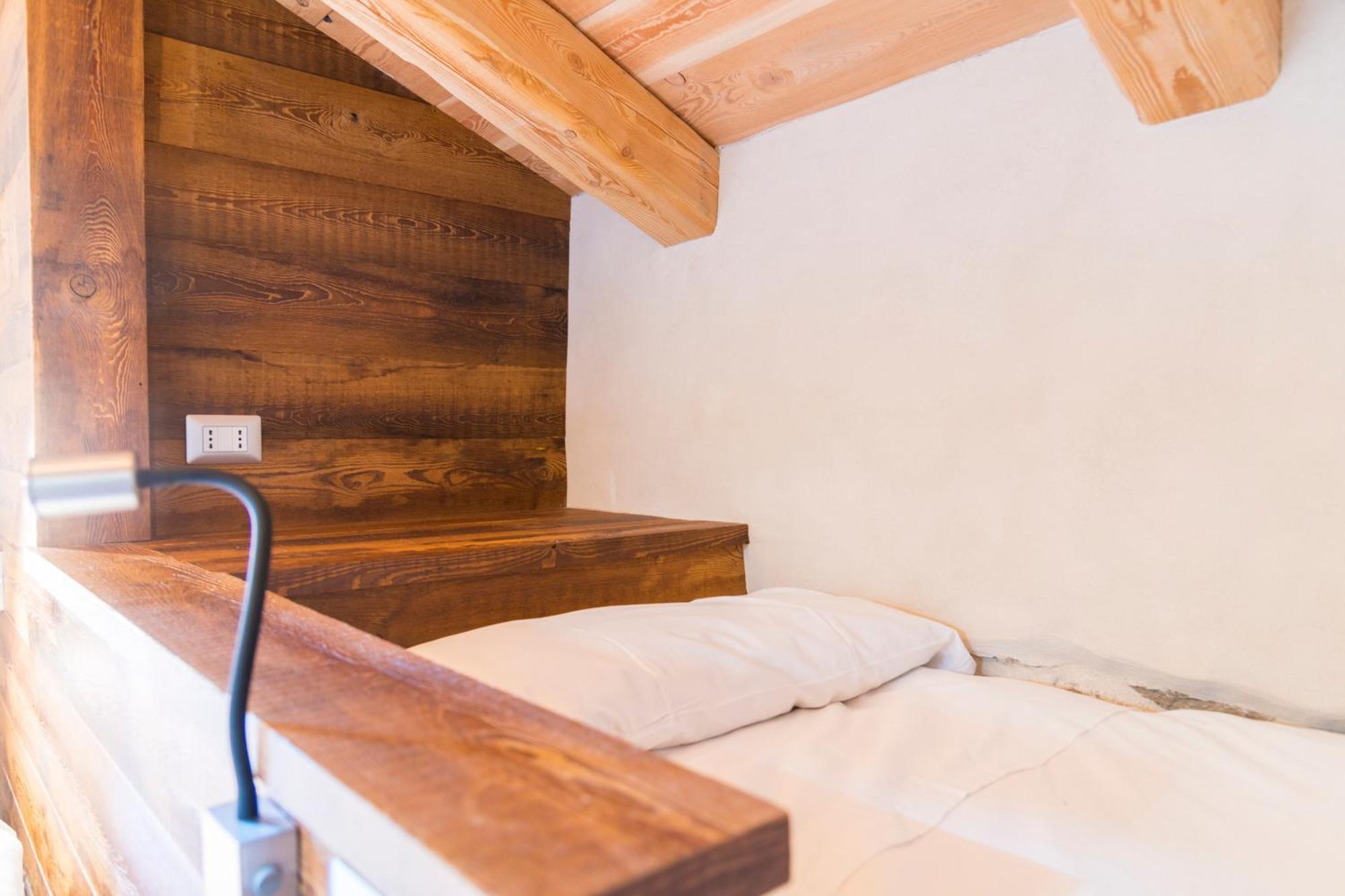 La Placette - Albergo Diffuso E Trattoria Usseaux ภายนอก รูปภาพ
